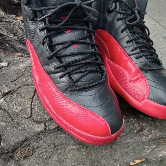 The Air Jordan 12 Flu - Picture 9 of 9